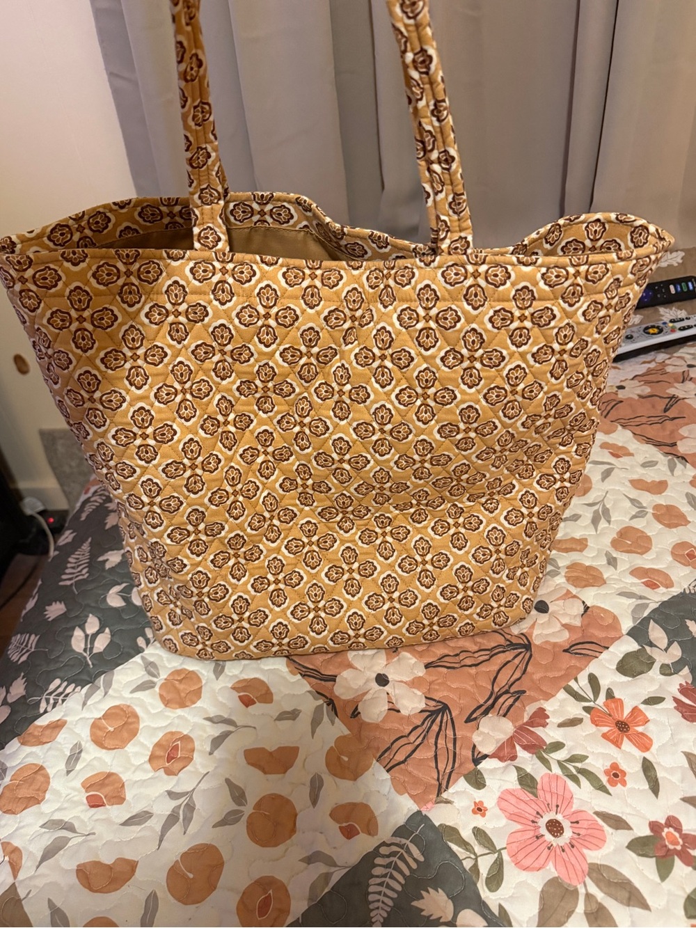Vera Bradley Grand Tote